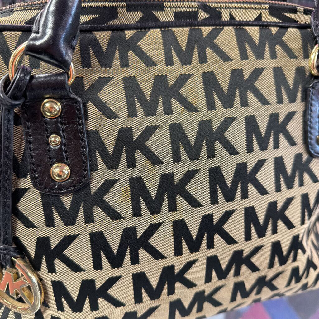 Michael Kors MK Signature Satchel