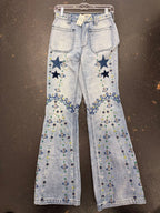 25/2 Free People Delphine Embroidered Flare Jean Light wash Star Appliques Embroidery
