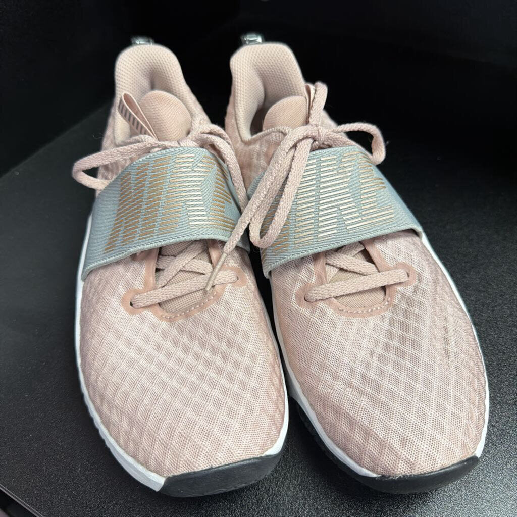 8.5 Nike Renew TR9 Trainers