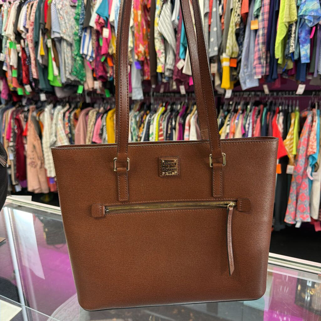 Dooney & Bourke Saffiano Shopper Tote Structured Zip Close