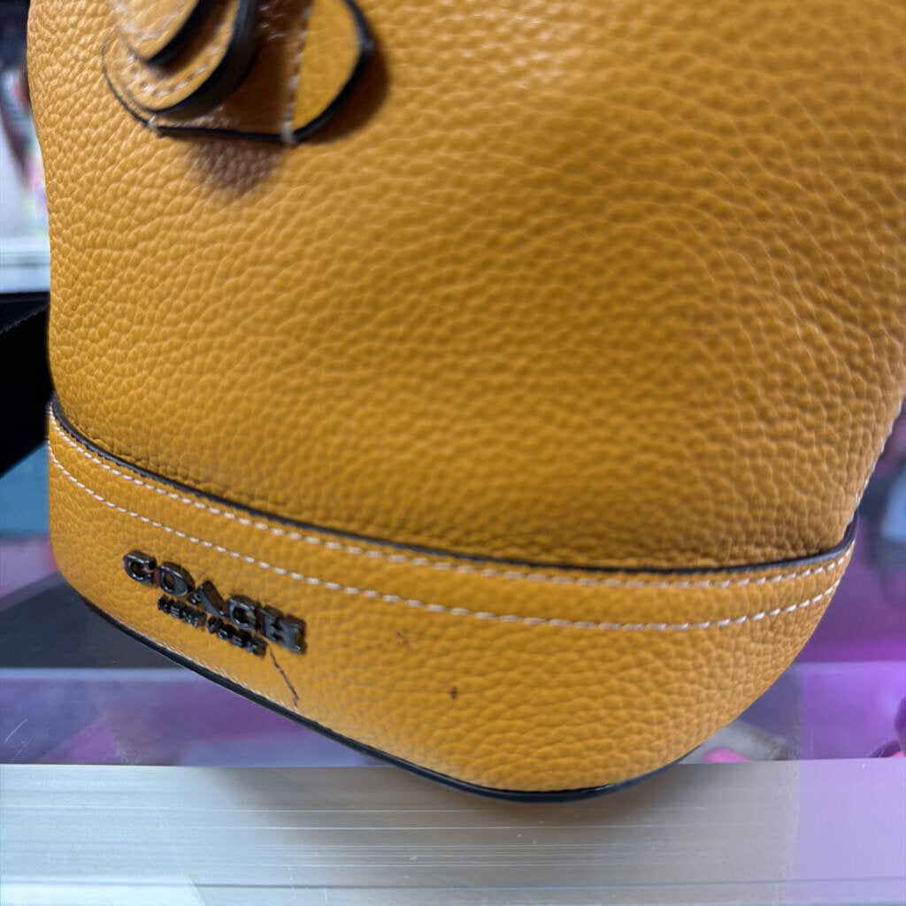 Coach Hudson Small Pebbled Leather Pack