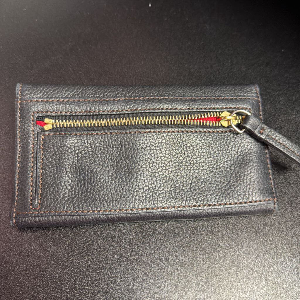 Dooney & Bourke Pebbled Contenial Wallet