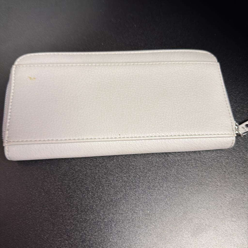 Max Studio Zip Wallet