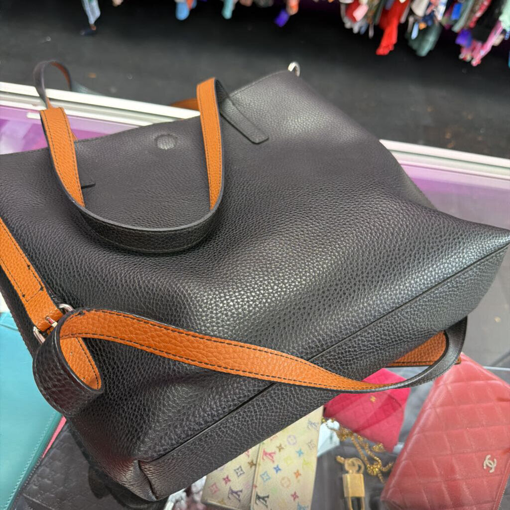 Unknown Pebbled Convertible Tote Bag W/ Pouch