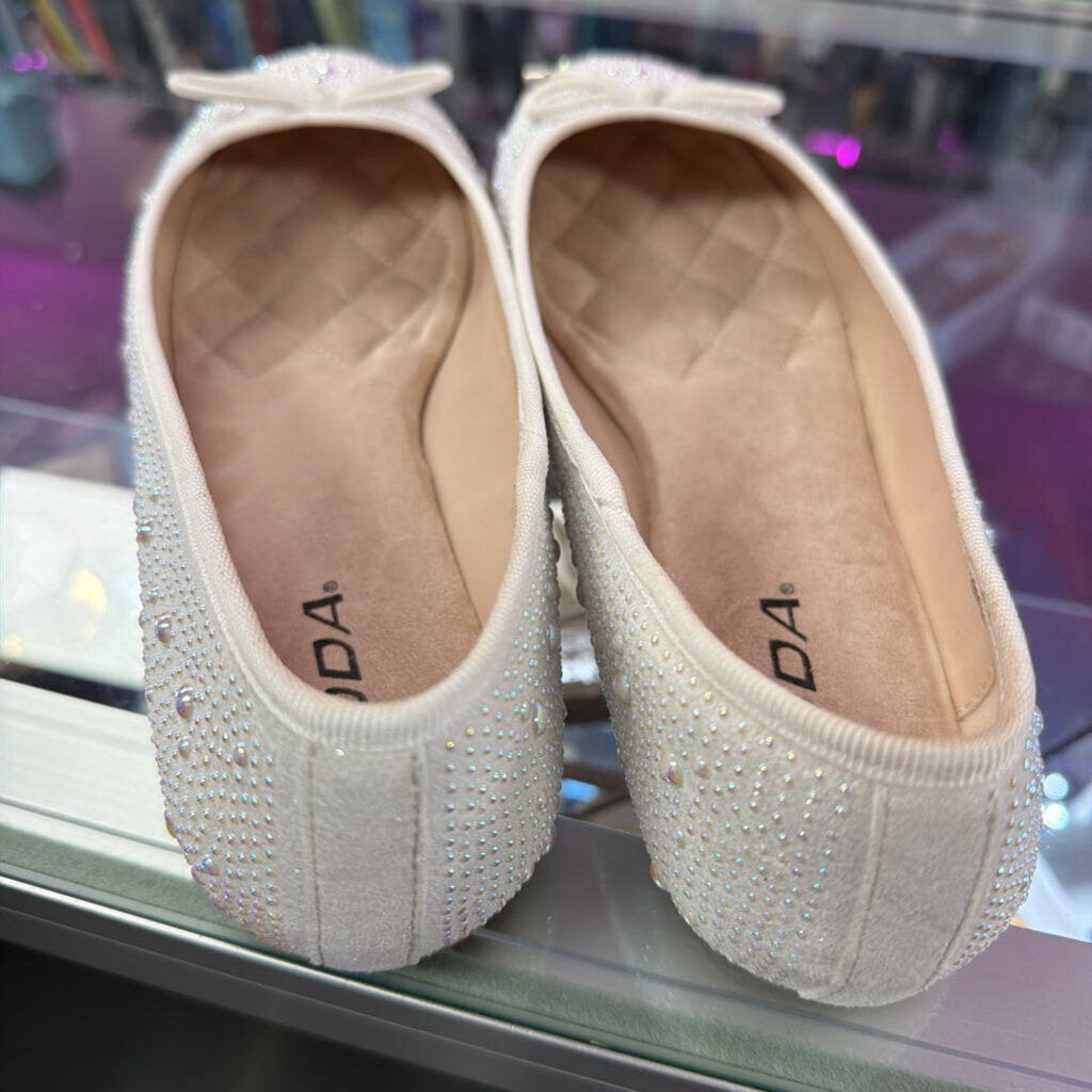 9.5 Soda Pearl Embellished Ballet Flat