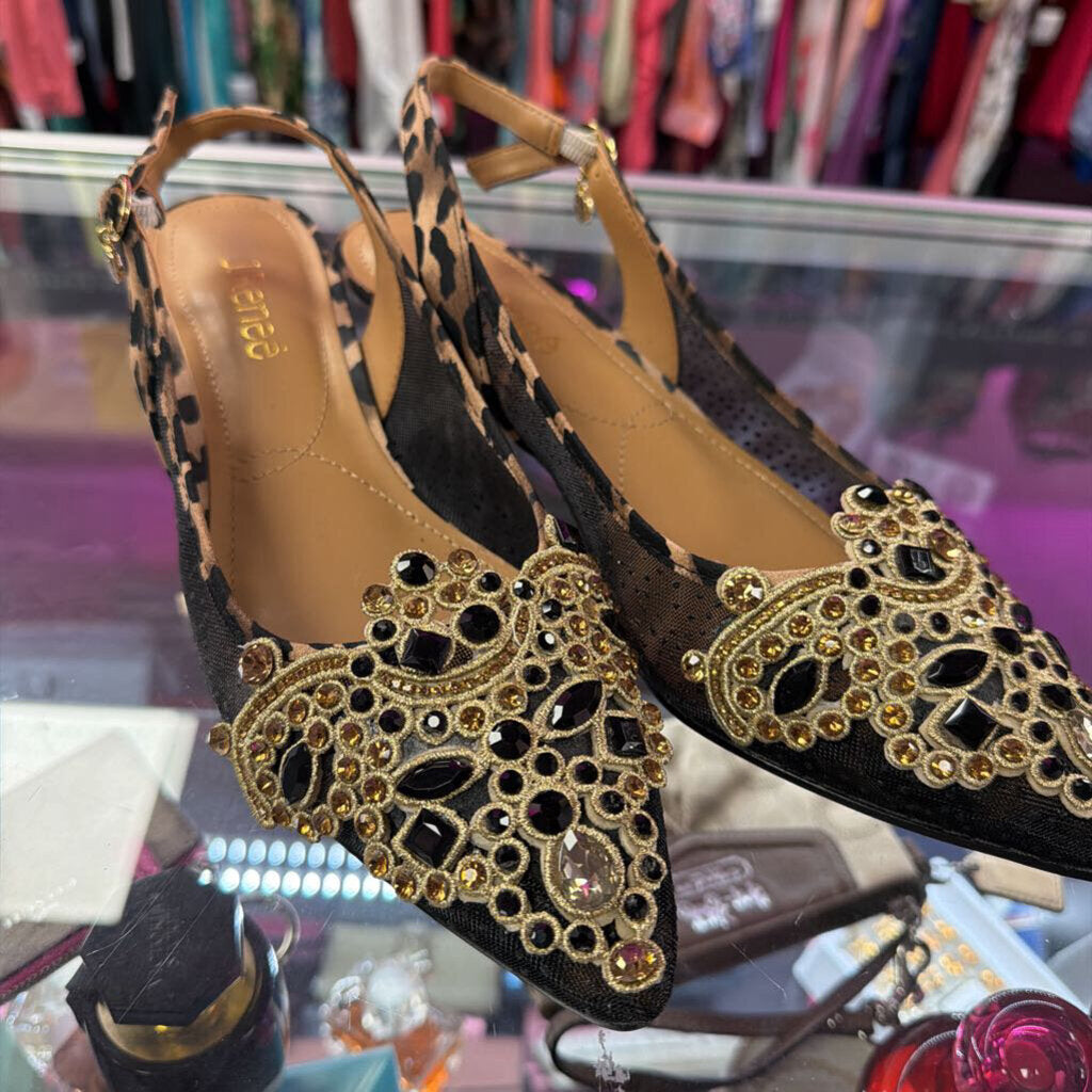 9.5 J Renee Gem Pointed Animal Pattern Ankle Strap