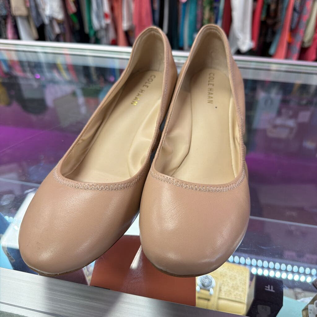 9.5 Cole Haan Round Wedge Heel