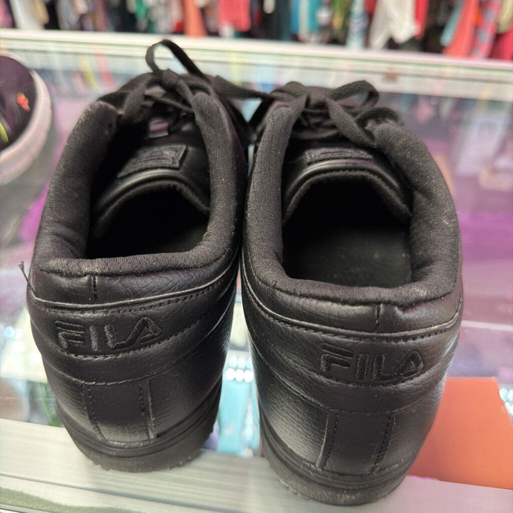 9.5 Fila Working Comfort Solid Leather Sneaker