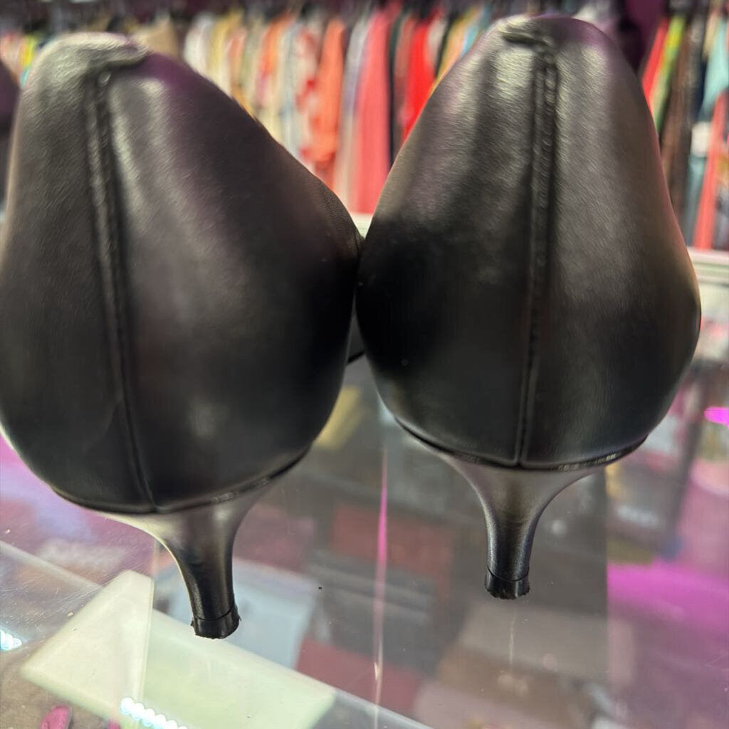 8 Cole Haan Pointed Leather Heel