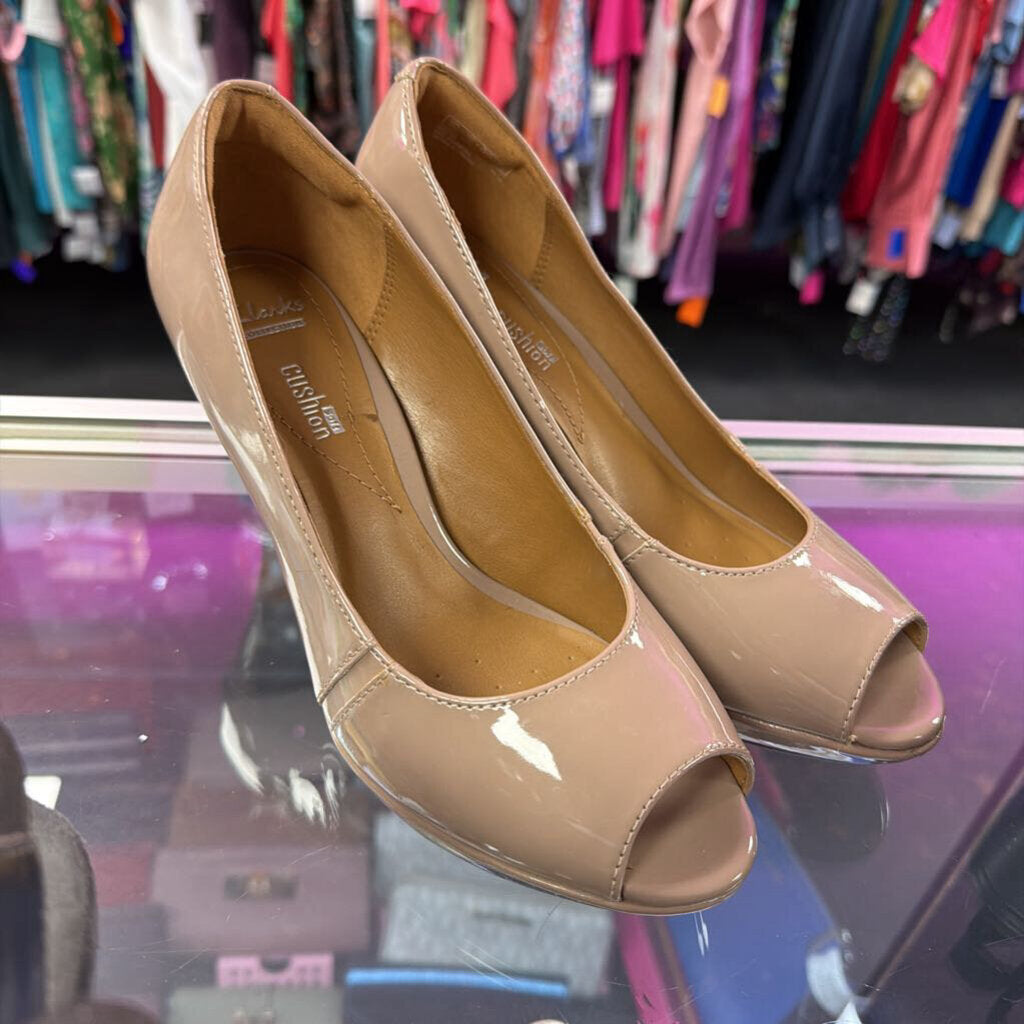 7 Clarks Patent Peep-Toe Nude Heel