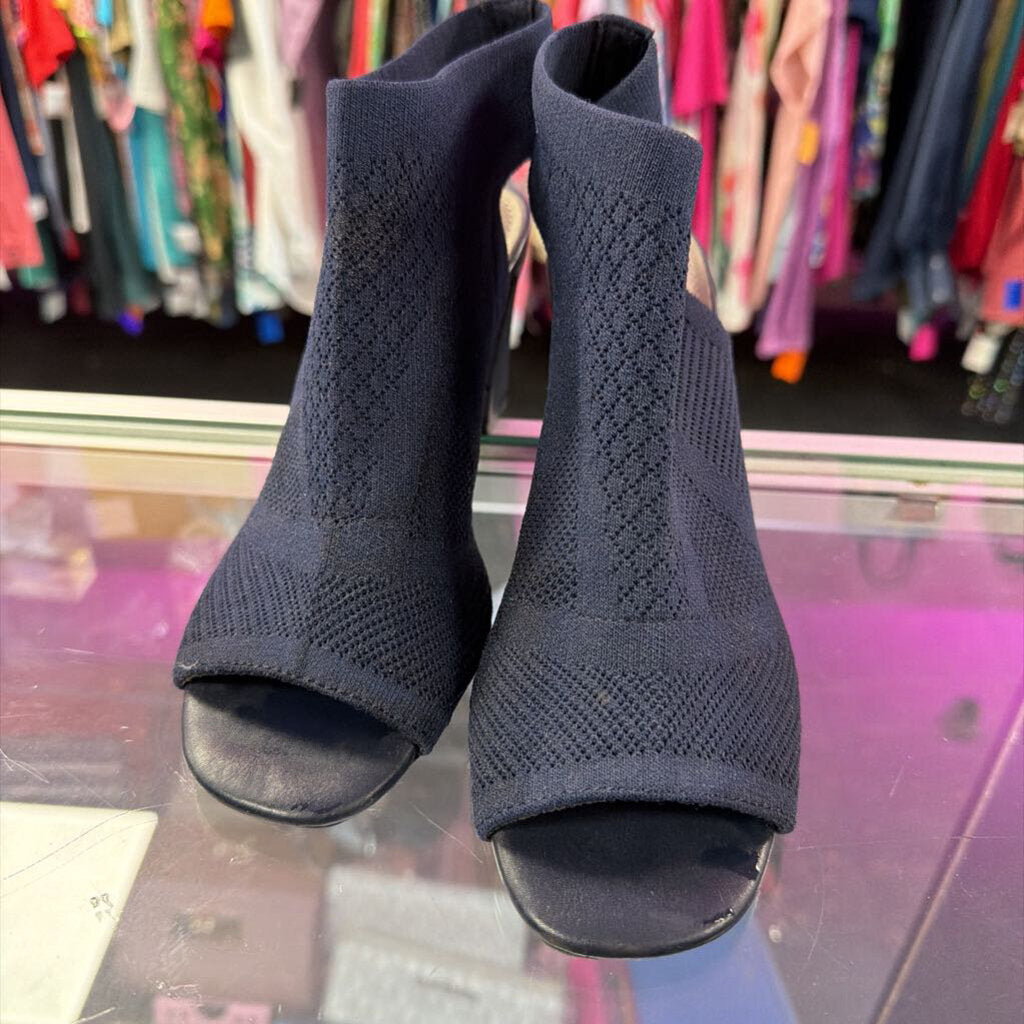 6 Impo Peep-Toe Mesh Heel