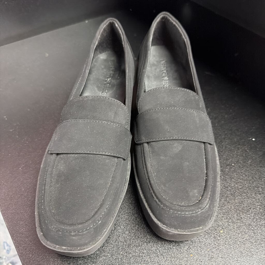 9 Aerosoles Solid Platform Loafer