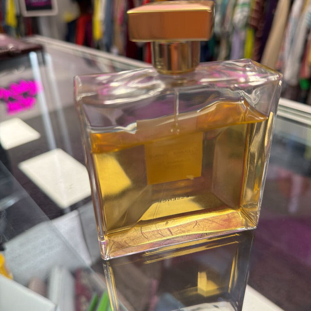 Chanel Essence