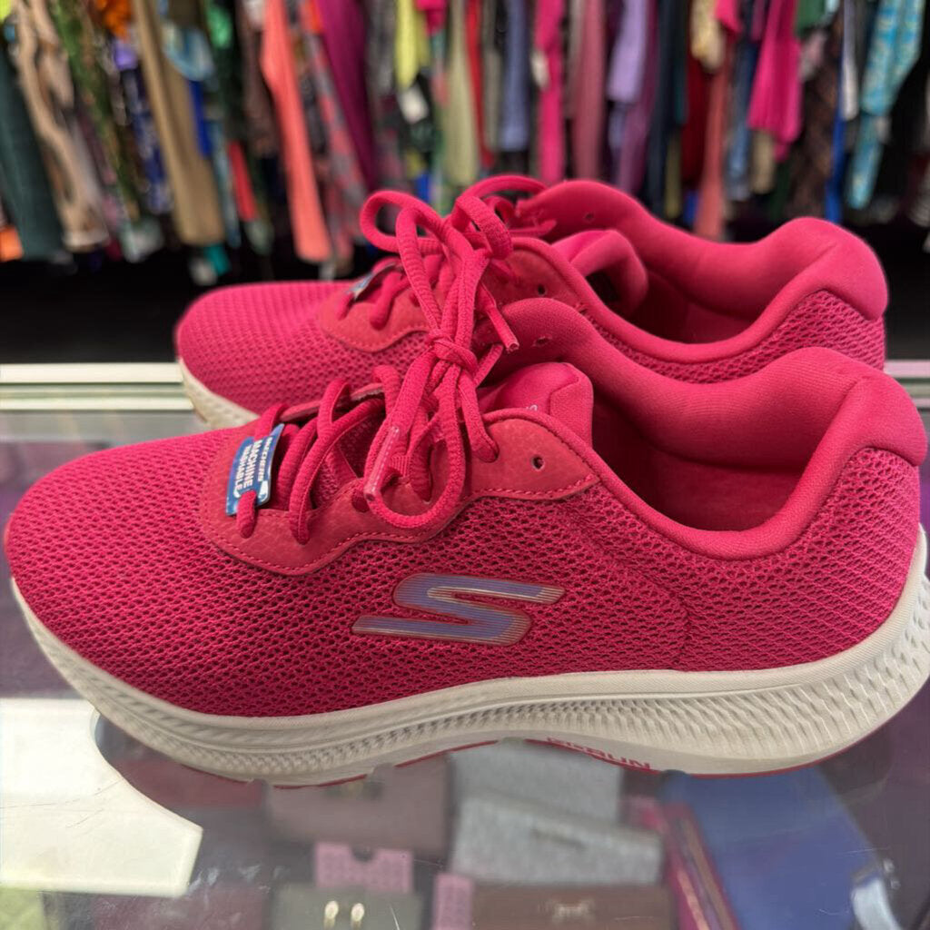 7.5 Sketchers Go Run Mesh Sneaker