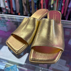 6.5 Chelsea & Violet Metallic Gold Square Heel