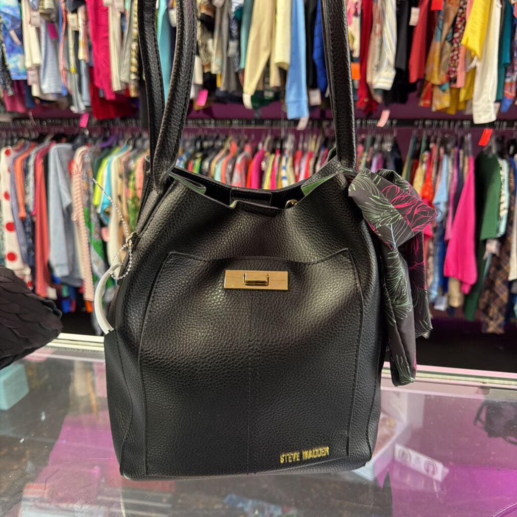 Steve Madden Pebbled Hobo w/ Scarf