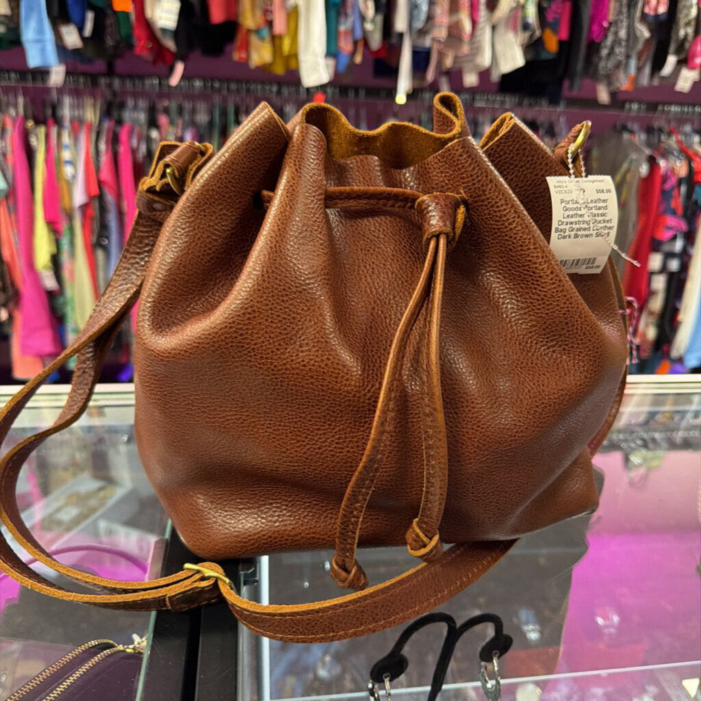 Portland Leather Classic Drawstring Bucket Bag Grained Leather