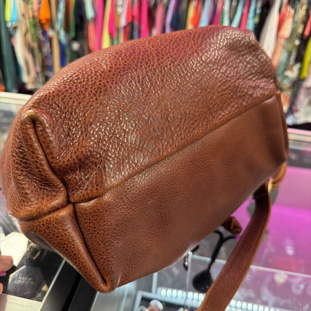 Portland Leather Classic Drawstring Bucket Bag Grained Leather
