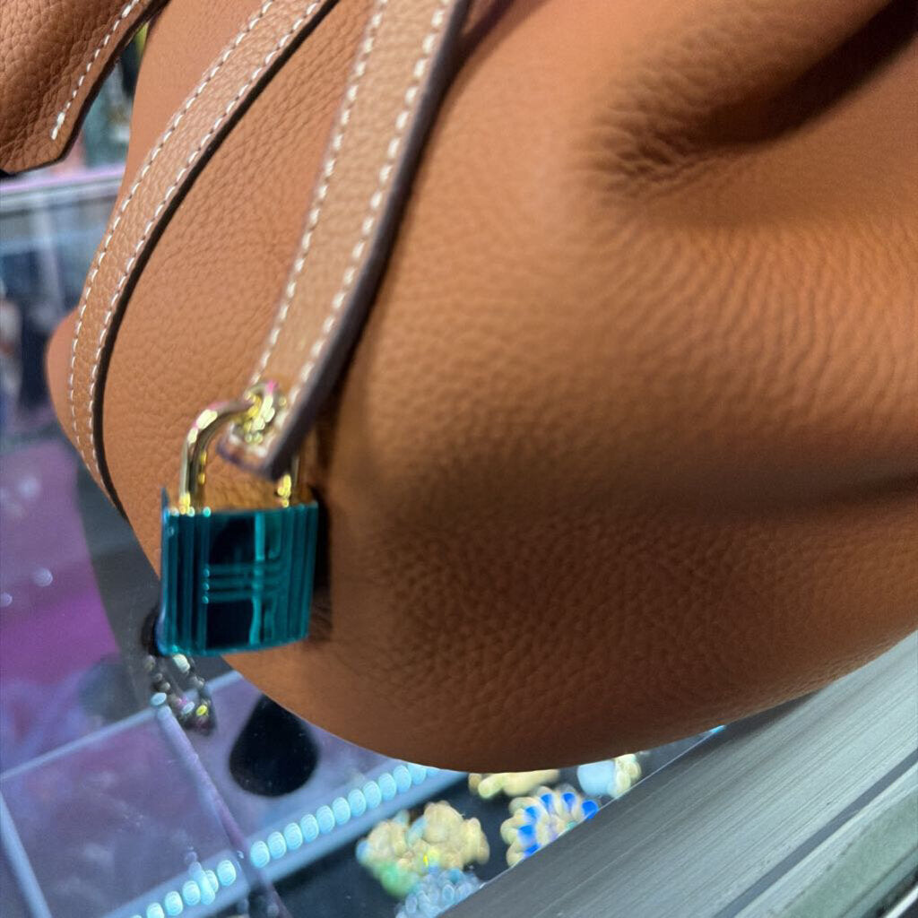 Unknown Grained Tote With Lock