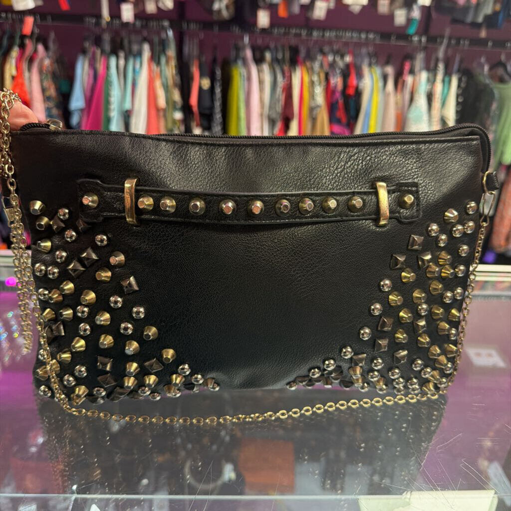 Unknown Pebbled Studded Crossbody On Chain Zip pull missing