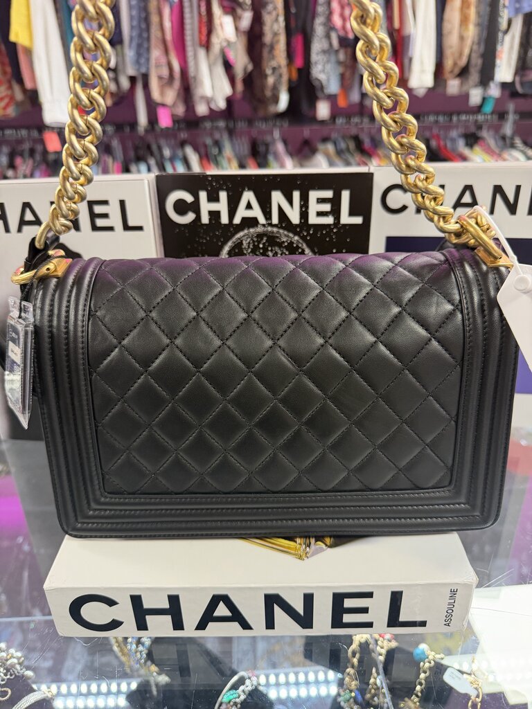 Chanel Quilted leather Boy Bag