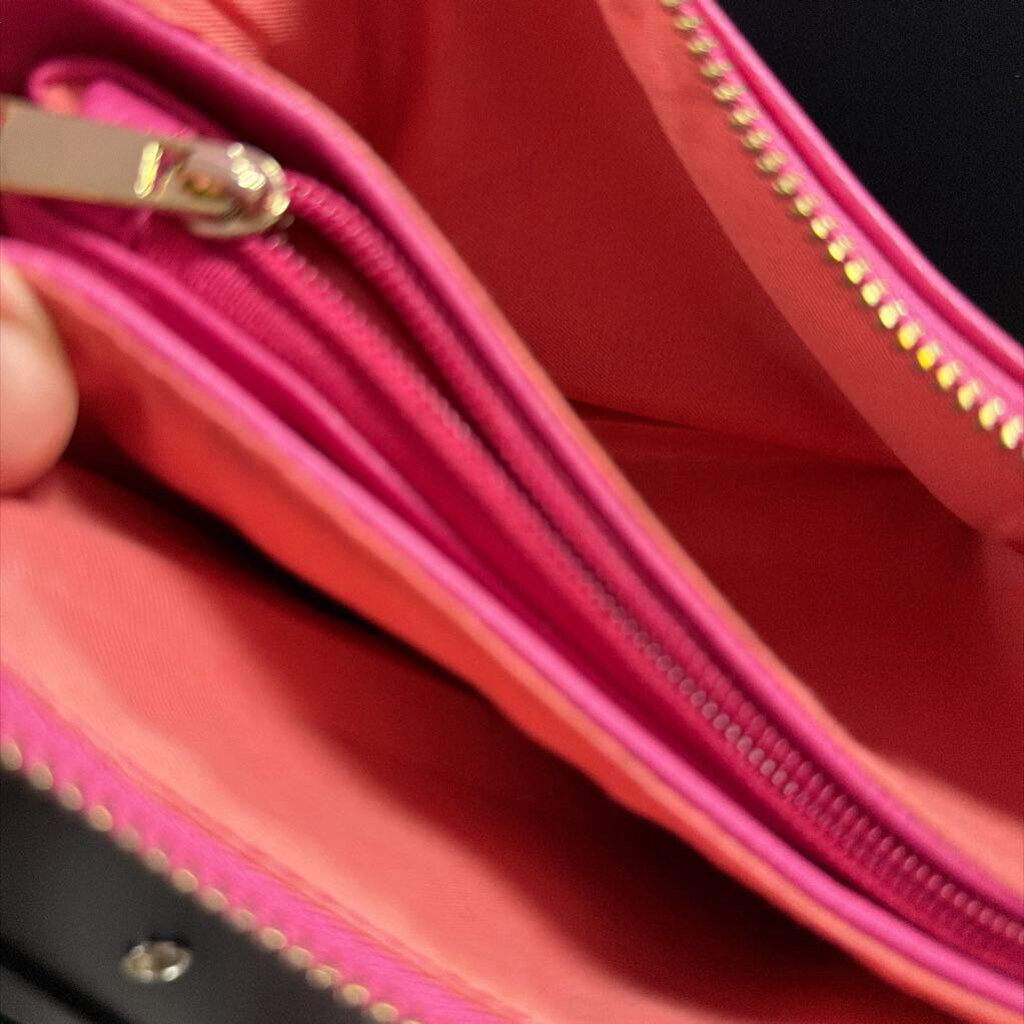 Unknown 3 Compartment Vegan Crossbody