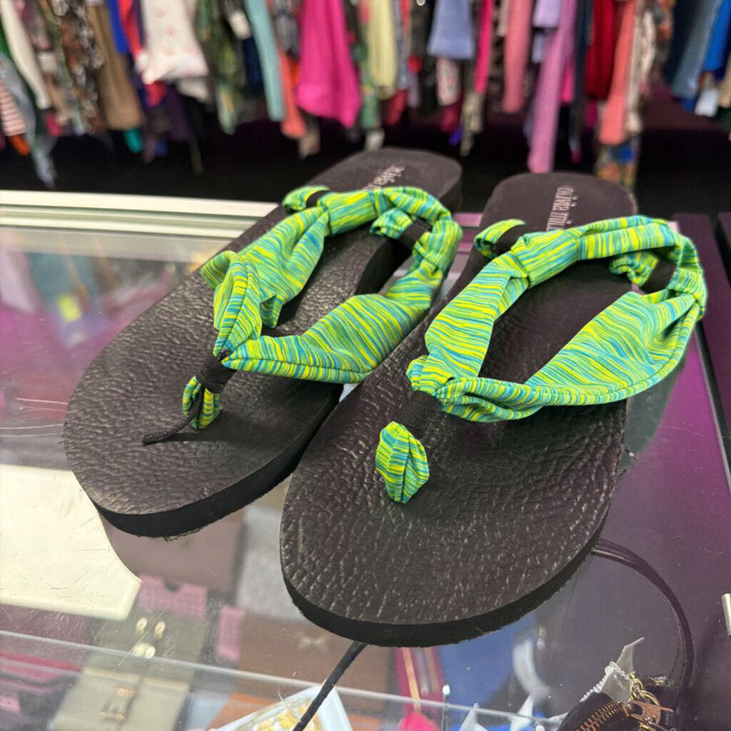 10 Olivia Miller Cloth Thong Rubber Sandal