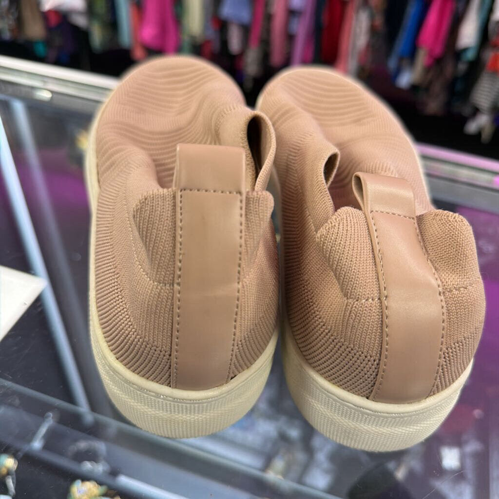 10 Madden Girl Mesh Slide On Sneaker