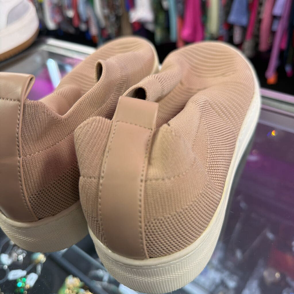 10 Madden Girl Mesh Slide On Sneaker