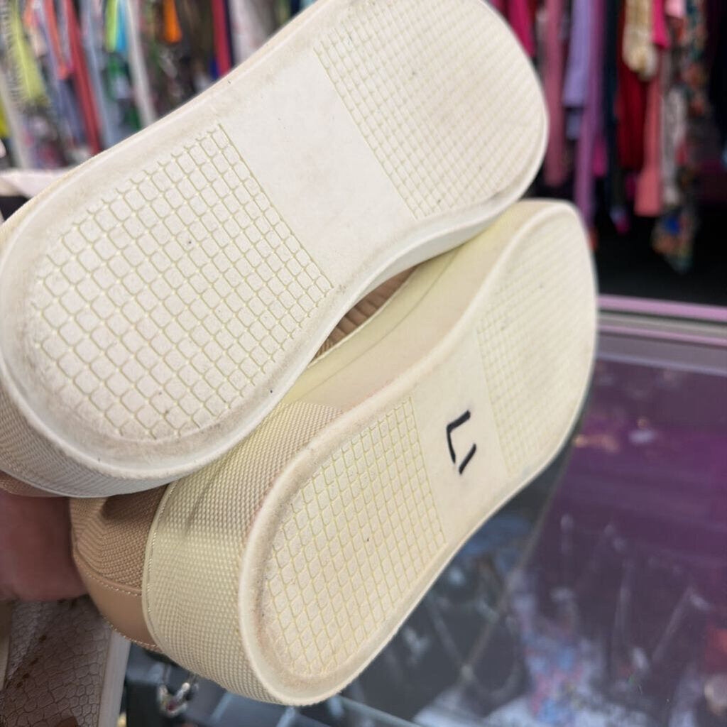 10 Madden Girl Mesh Slide On Sneaker