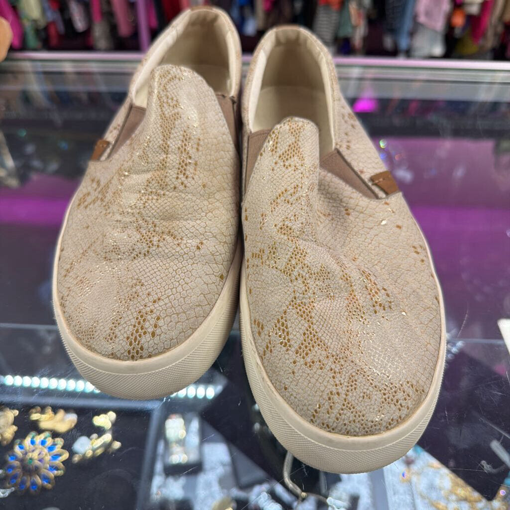 8.5 Revitalign Slip On Metallic Reptile Print