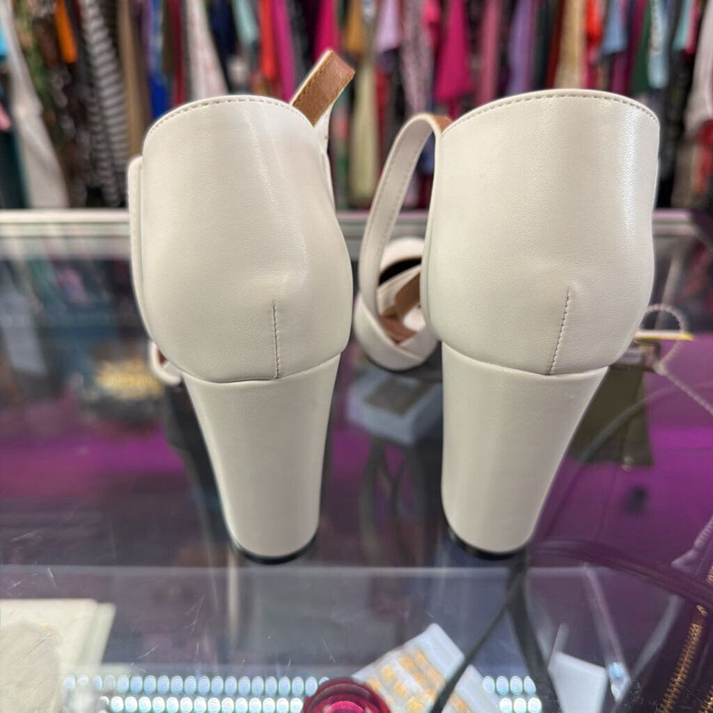 7.5 TimeSize Ankle Strap Pointed Block Heel