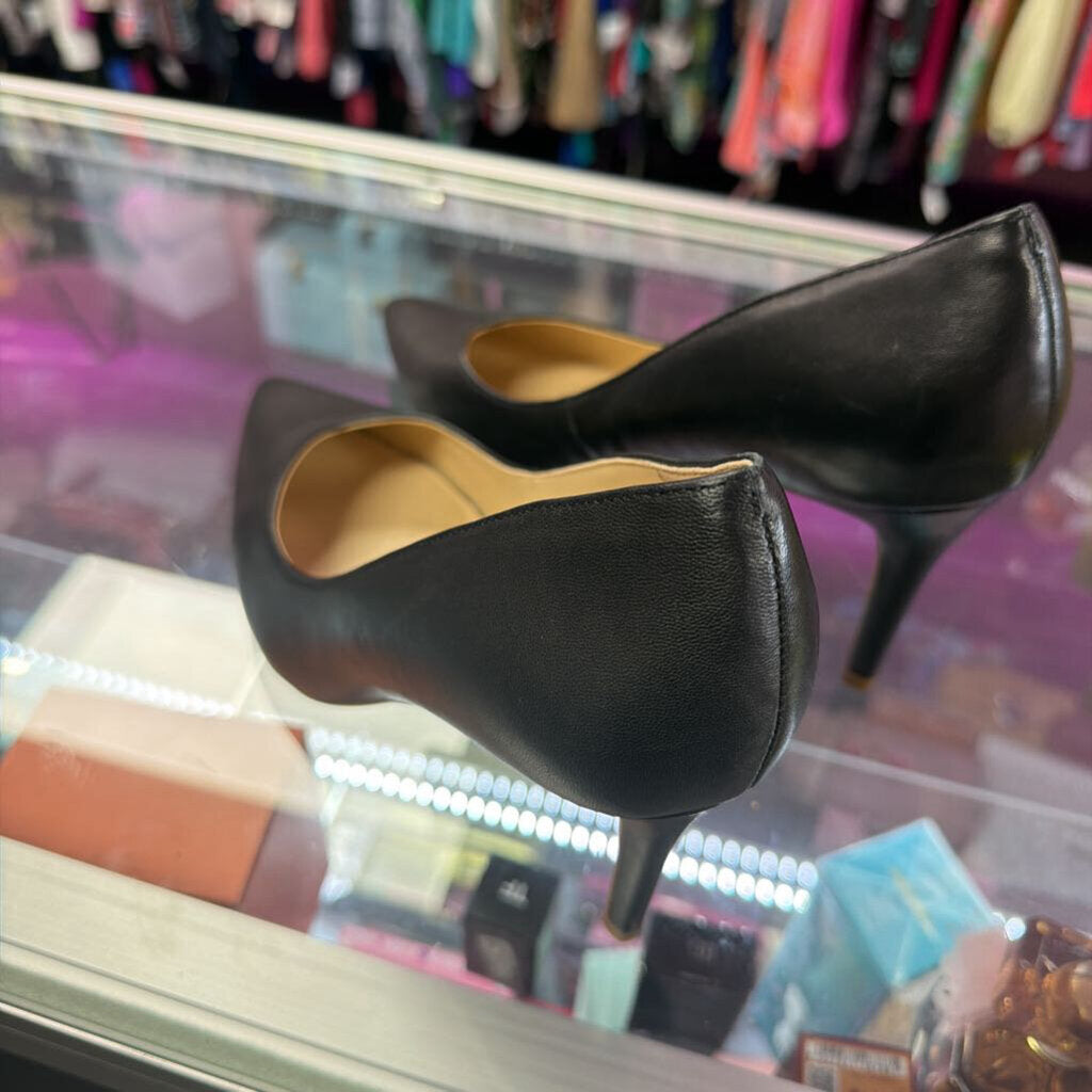 40/9 Sole Society Pointed Black Pump