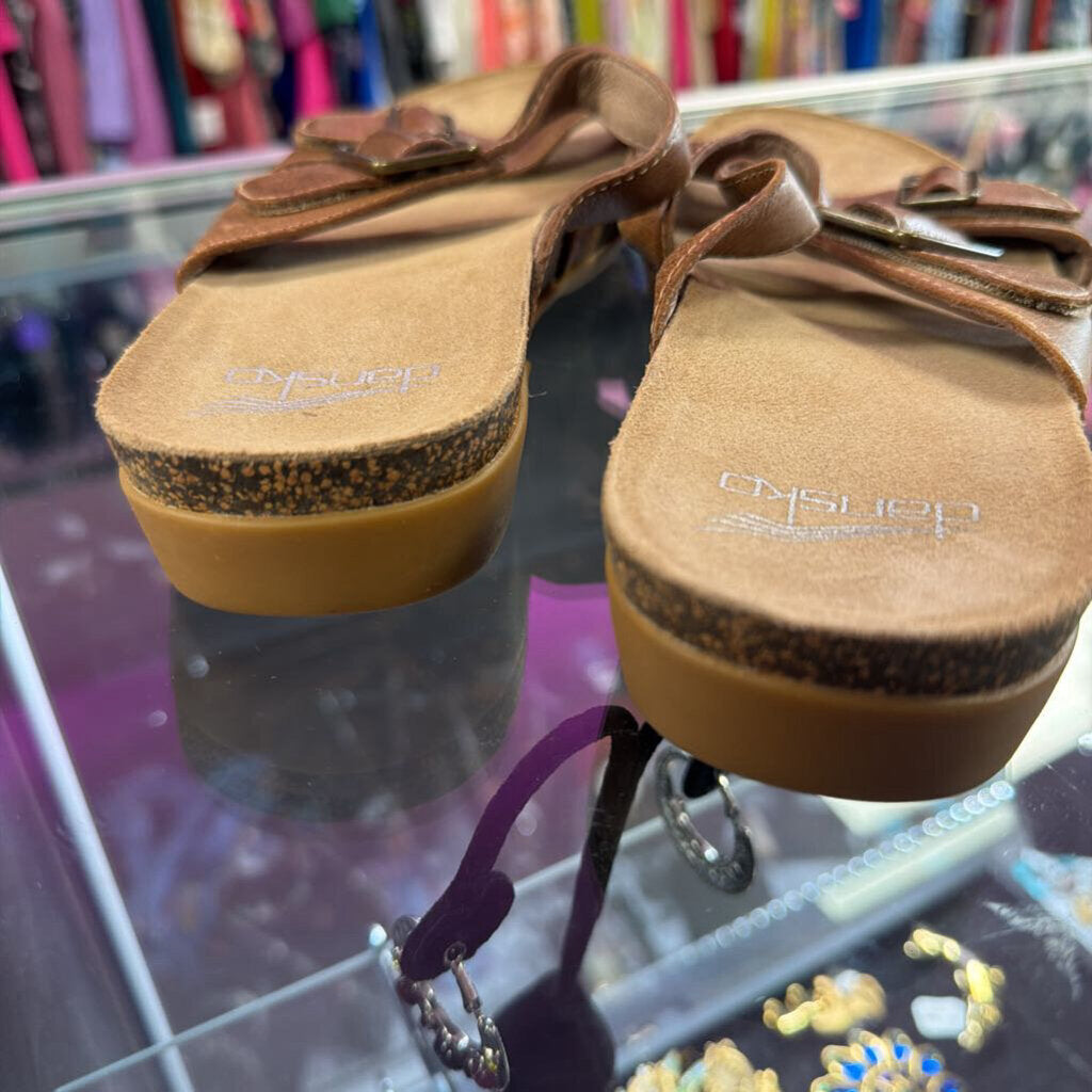 6/37 Dansko Rosie Dbl Buckle Slide On
