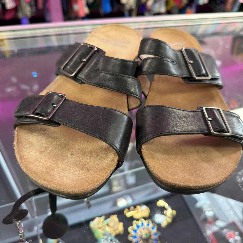 6/37 Dansko Rosie Dbl Buckle Slide On