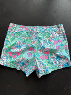 10 Lilly Pulitzer Vibrant Floral Callahan Short