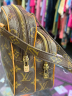 Louis Vuitton Amazone 3TH0940 made in France in September 1990