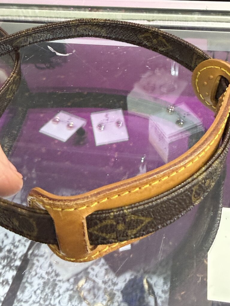 Louis Vuitton Amazone 3TH0940 made in France in September 1990