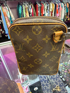 Louis Vuitton Amazone 3TH0940 made in France in September 1990