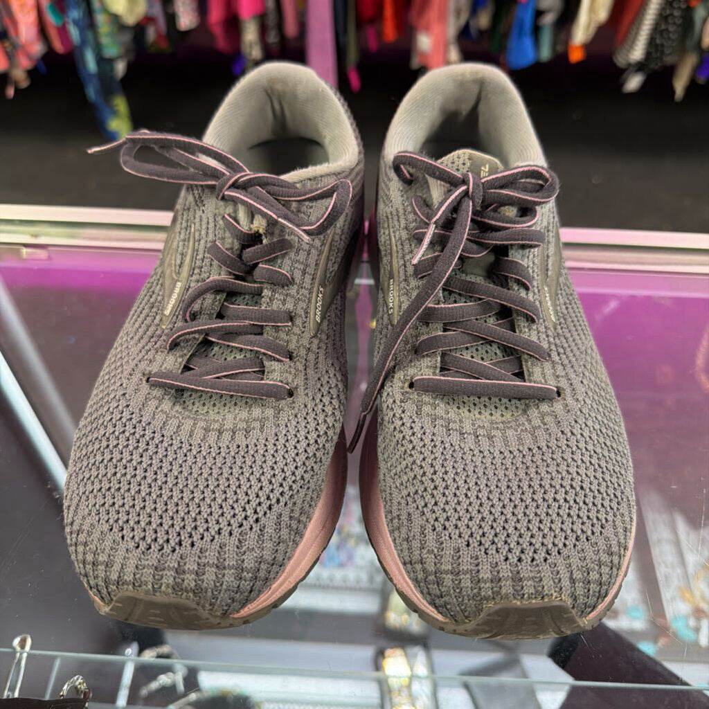 9 Brooks Revel 3 Mesh Running Shoe