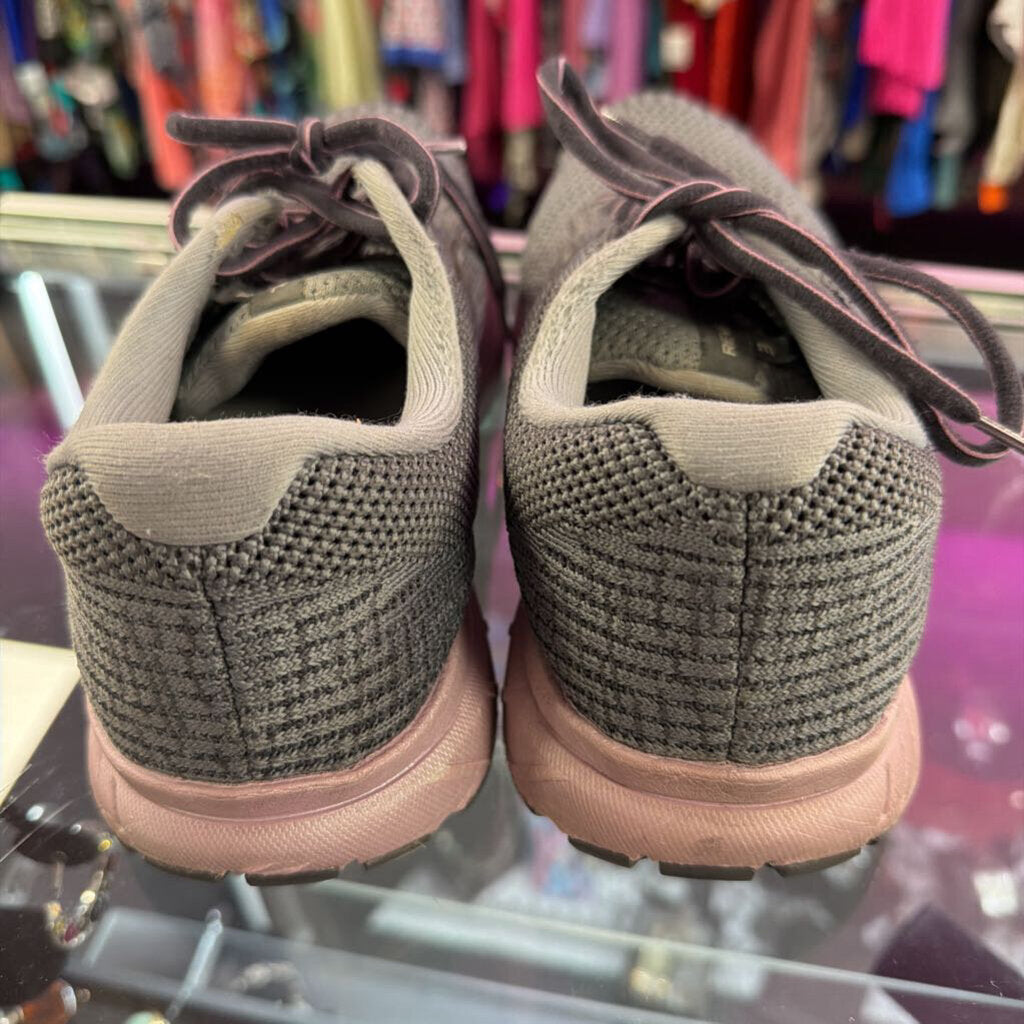 9 Brooks Revel 3 Mesh Running Shoe