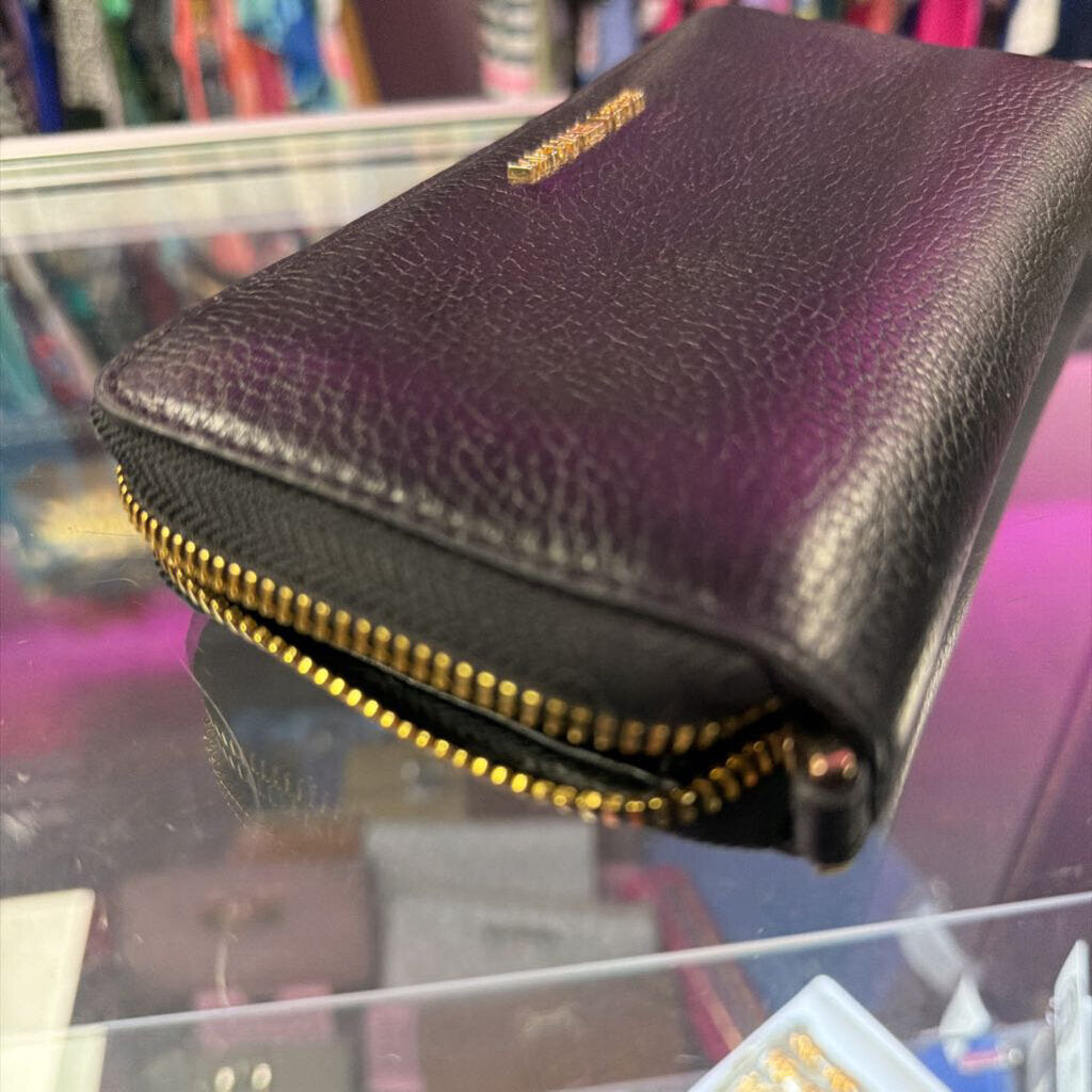 Michael Kors Jet Set Pebbled Leather Travel Continental Wallet