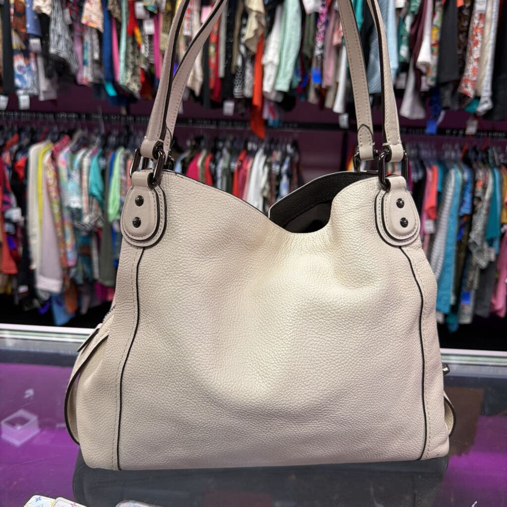 Coach Edie Shoulder Bag Metal Link Grommet Detail Along Side
