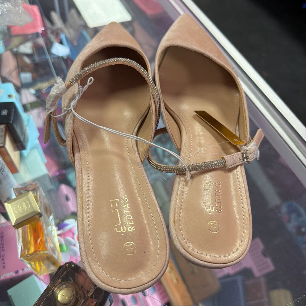 10 Redtag Poionted Rhinedtone Strap Textured Finish Mule