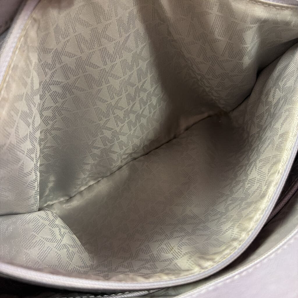 Michael Kors Jet Set Snap Pocket Tote