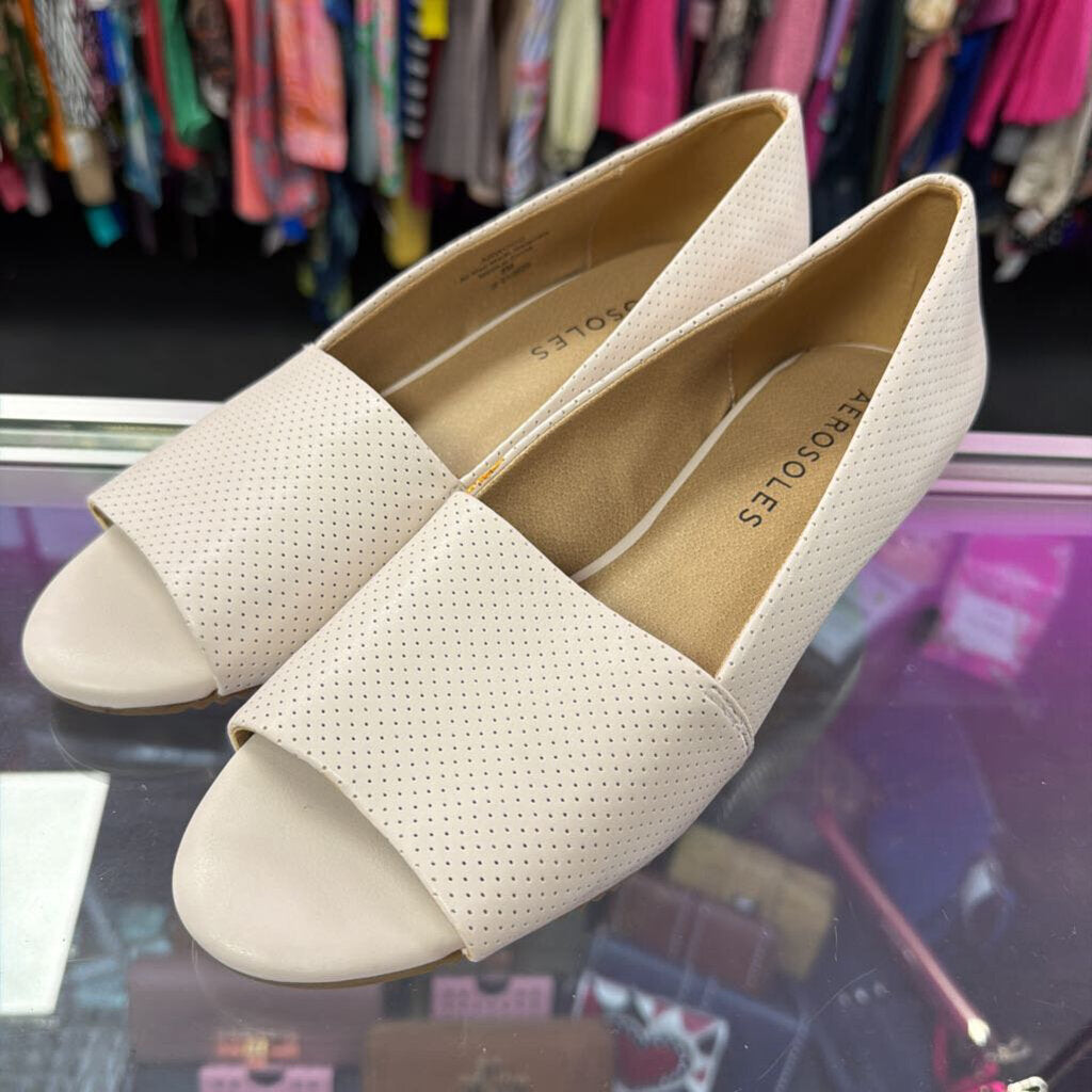 8 Aerosoles Peptone Perforated Cork Heel Shoe