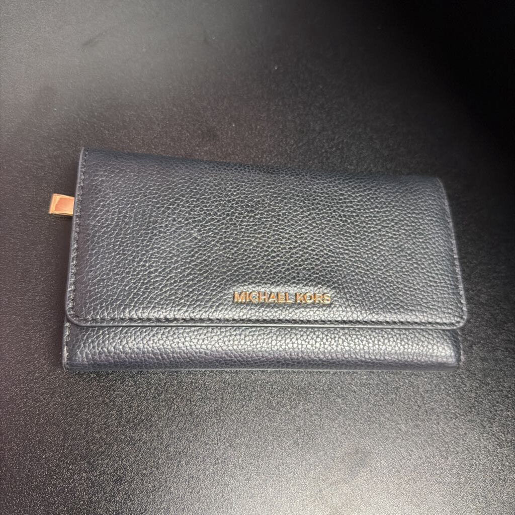 Michael Kors Jet Set Trifold Pebbled Leather FoldOver Wallet