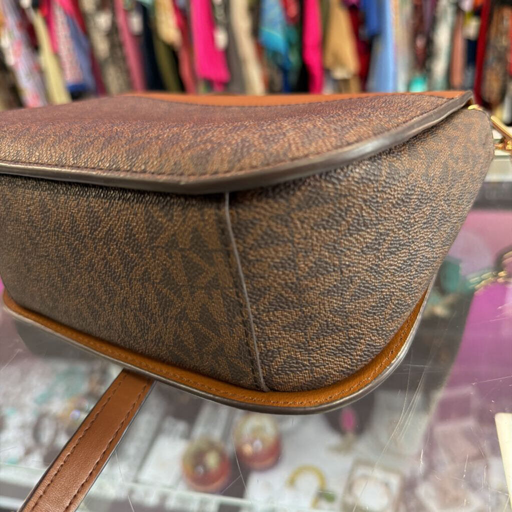 Michael Kors Emilia Small Saddle Crossbody Belted Front
