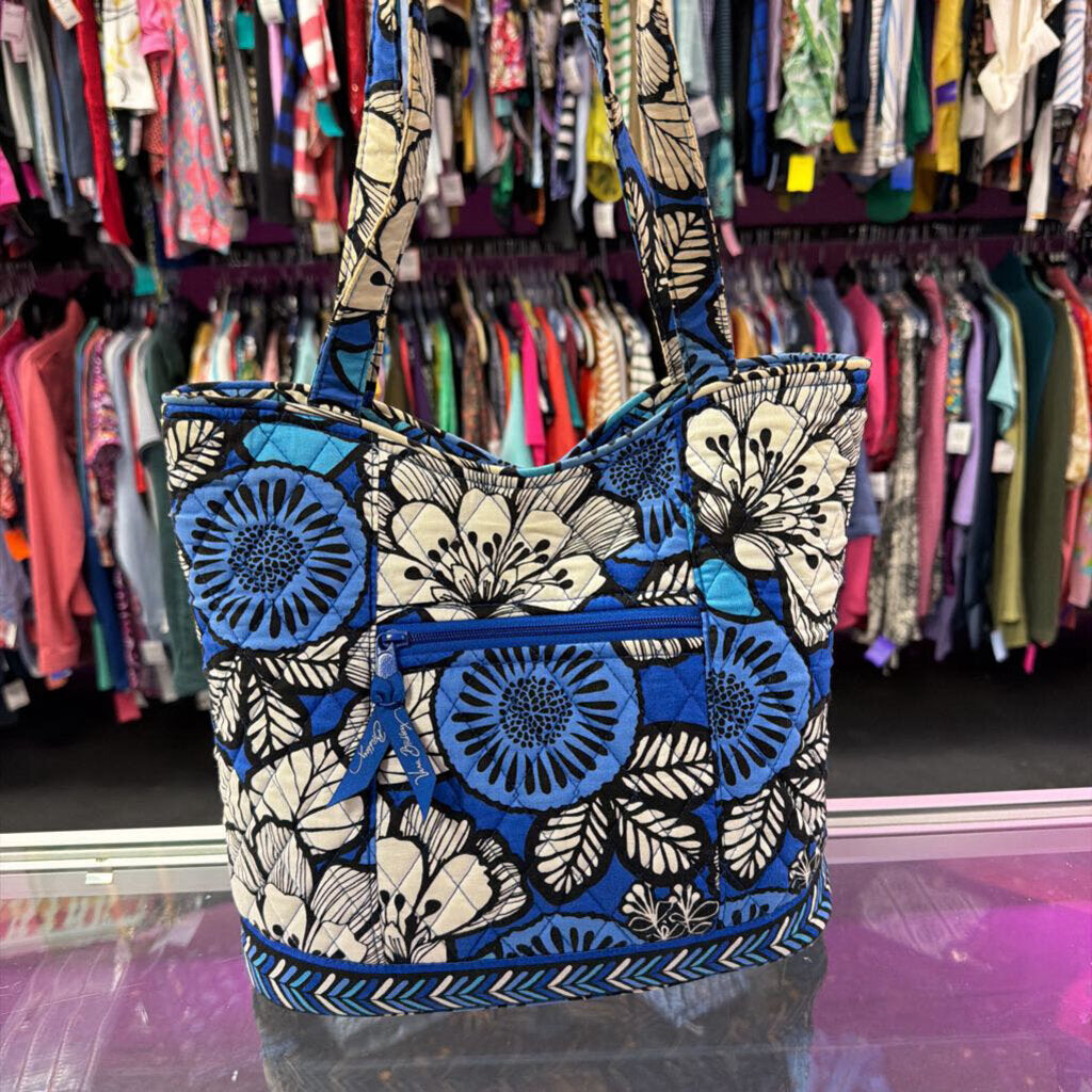 Vera Bradley Quilted Blue Bayou Pattern Tote