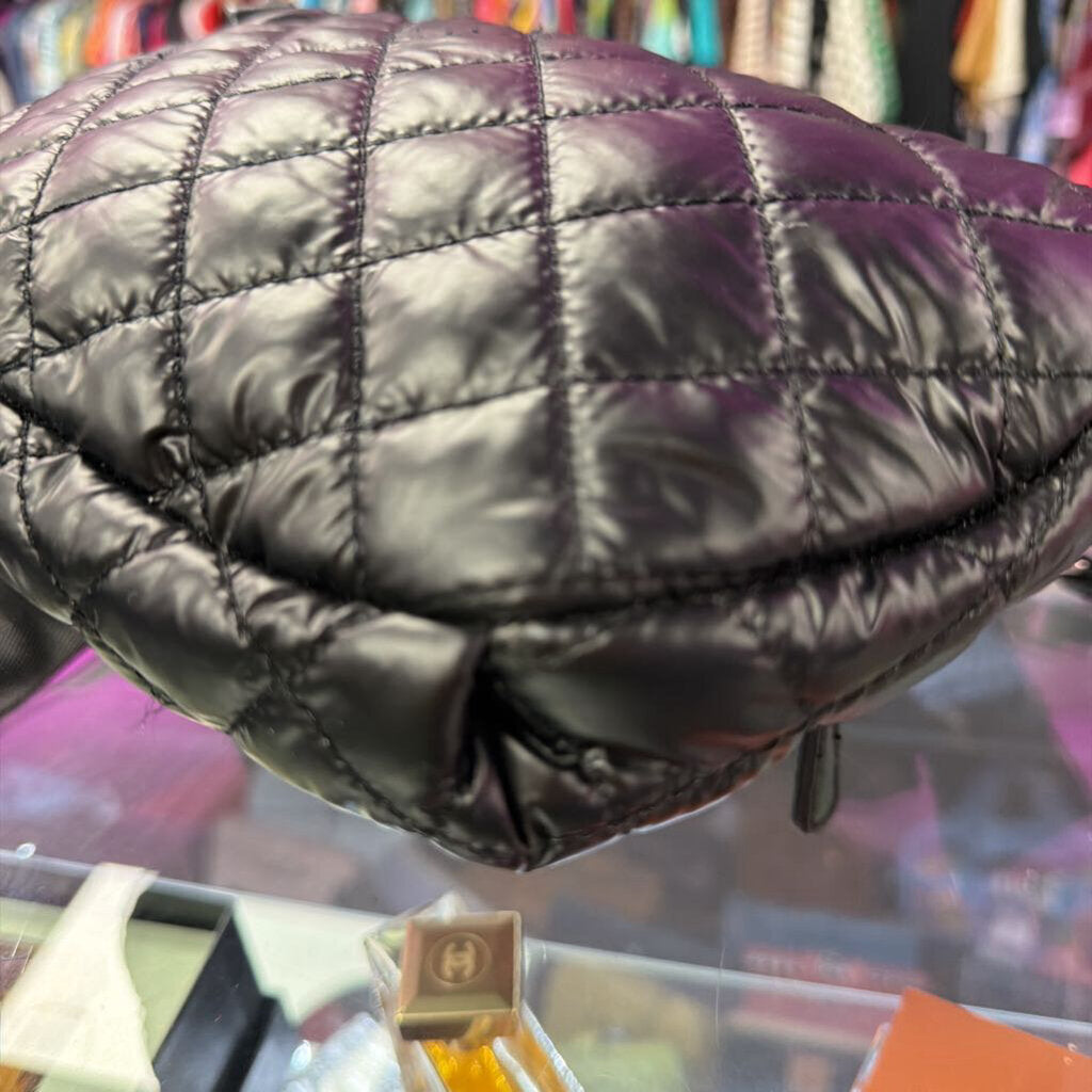 Jen & Co. Quilted Puffer Belt Bag